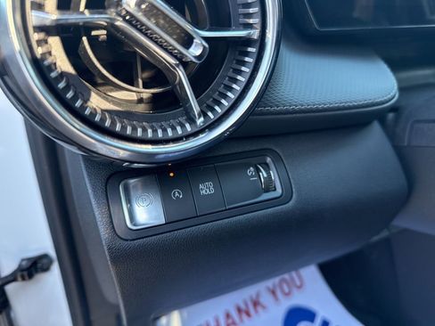 Used 2025 Chevrolet Equinox LT image 15