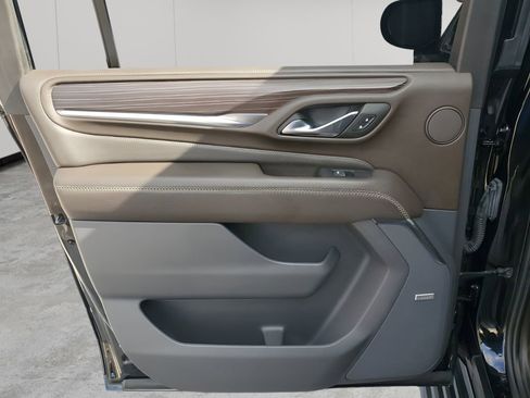 Certified 2023 GMC Yukon XL Denali image 17