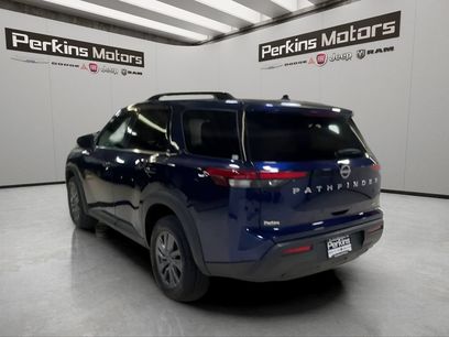 Used 2025 Nissan Pathfinder SV