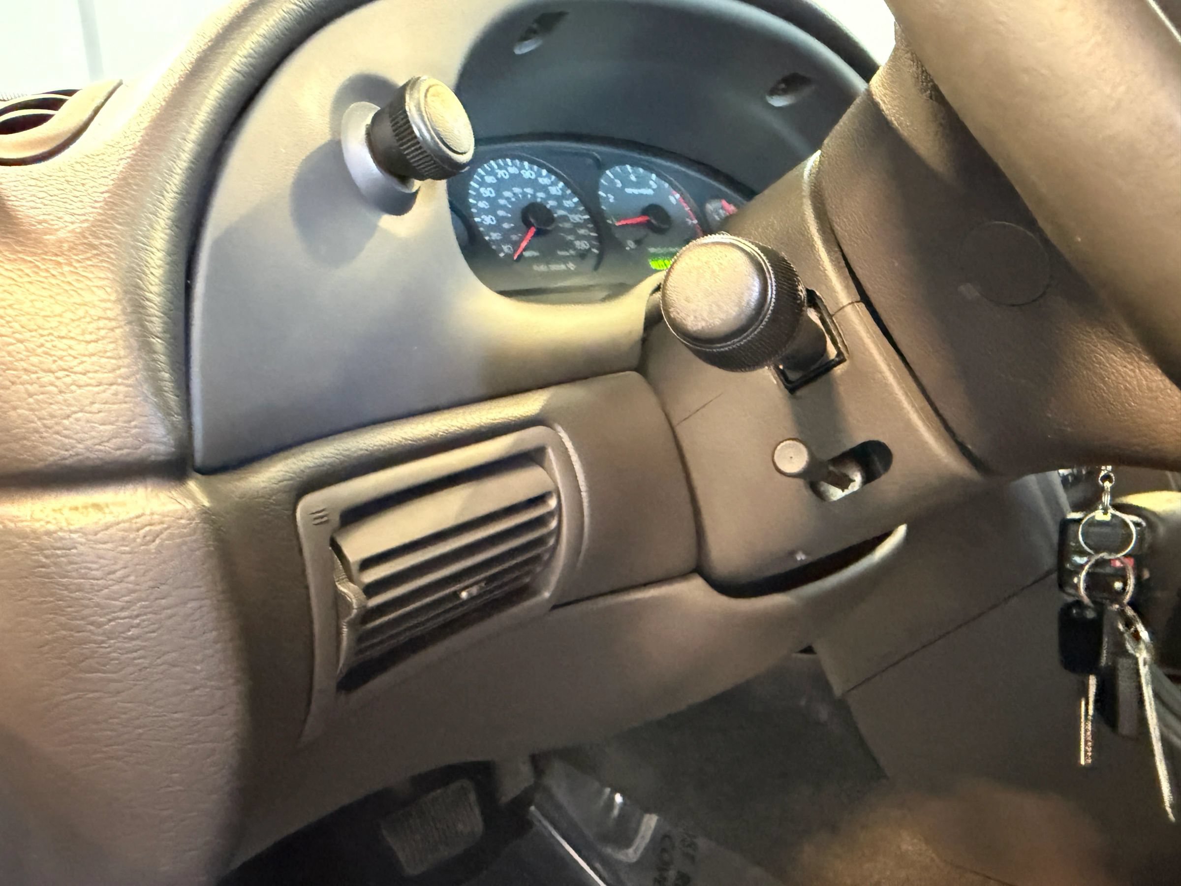 Used 2001 Ford Mustang GT RWD image 11