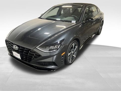 Used 2023 Hyundai Sonata SEL Plus image 1