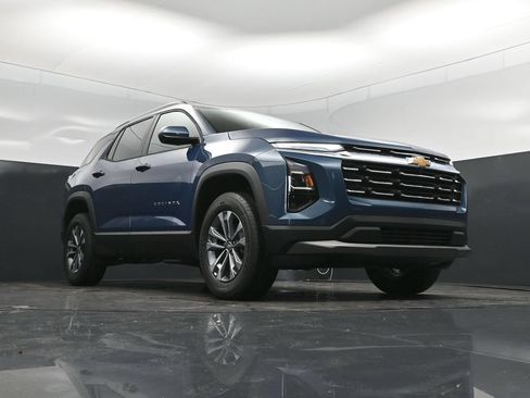 New 2026 Chevrolet Equinox LT w/ Safety and Technology Package FWD image 40