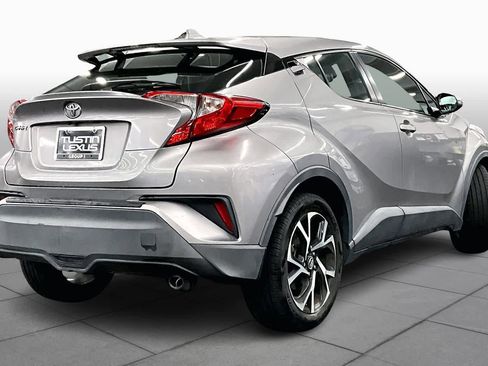 Used 2018 Toyota C-HR XLE image 11