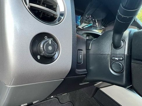 Used 2017 Ford Expedition Limited AWD/4WD image 11