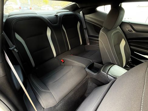 Used 2017 Chevrolet Camaro LT RWD image 22