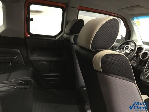 Used 2005 Honda Element LX image 29
