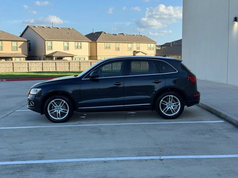 Used 2016 Audi Q5 2.0T Premium Plus w/ Technology Package AWD/4WD image 4