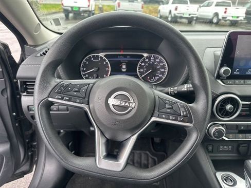 Used 2024 Nissan Sentra SV image 5