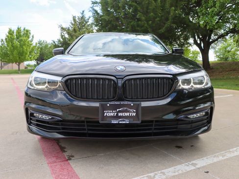 Used 2018 BMW 540i w/ Premium Package RWD image 2