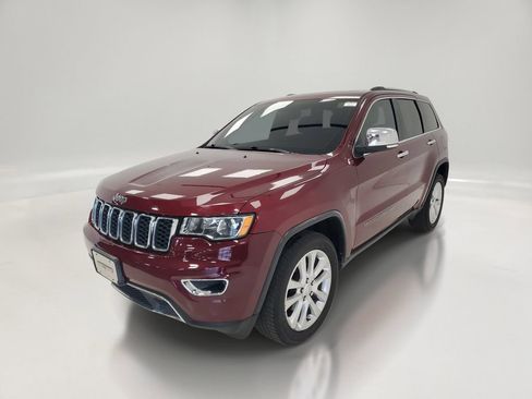 Used 2017 Jeep Grand Cherokee Limited AWD/4WD image 3