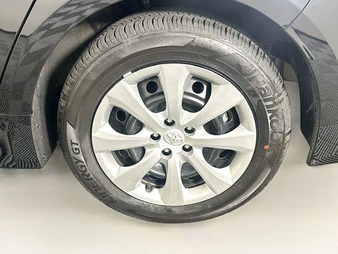 Used 2026 Toyota Corolla LE FWD image 11