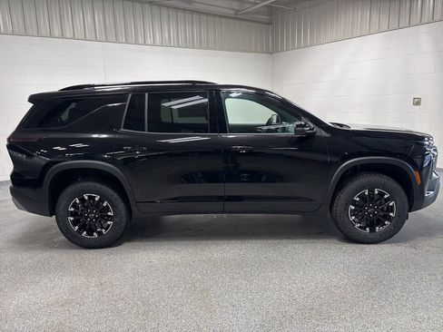 New 2026 Chevrolet Traverse Z71 w/ Driver Confidence Package image 8