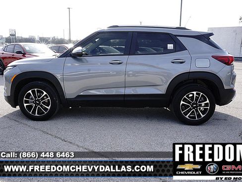 New 2026 Chevrolet TrailBlazer LT w/ Driver Confidence Package FWD image 4