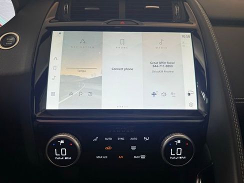 New 2024 Jaguar E-PACE R-Dynamic SE image 15