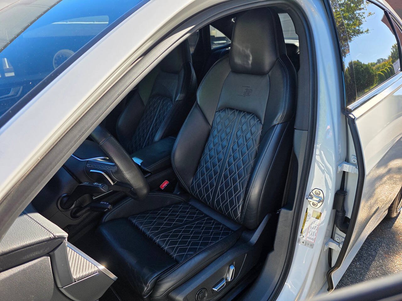Used 2022 Audi S6 Premium Plus AWD/4WD image 14