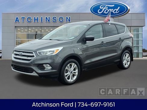 Certified 2017 Ford Escape SE image 1