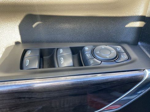 Used 2022 Chevrolet Silverado 2500 LTZ w/ LTZ Premium Package image 23