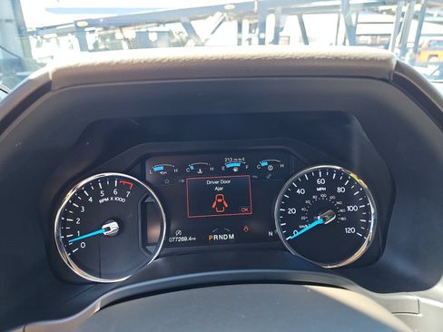 Used 2019 Ford Expedition Limited w/ Equipment Group 301A AWD/4WD image 16
