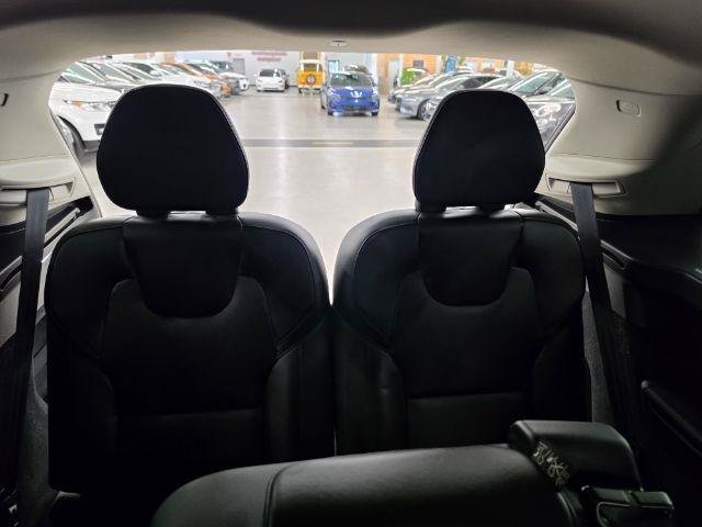 Used 2023 Volvo XC90 B5 Core AWD/4WD image 40