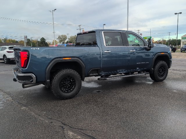 Used 2024 GMC Sierra 2500 SLT w/ SLT Convenience Package AWD/4WD image 12