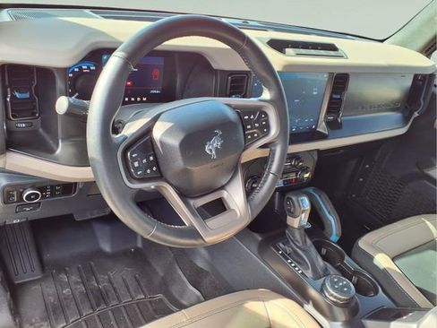 Certified 2023 Ford Bronco Wildtrak image 13