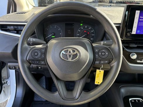 Used 2023 Toyota Corolla LE image 17