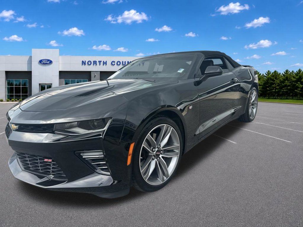 Used 2017 Chevrolet Camaro SS RWD image 4