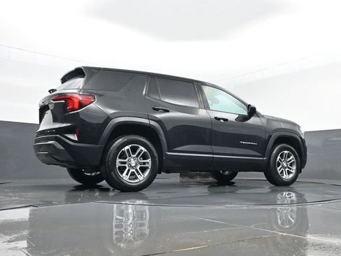 Used 2025 GMC Terrain Elevation AWD/4WD image 25