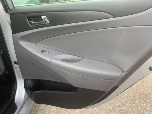 Used 2013 Hyundai Sonata GLS w/ Popular Equipment Pkg FWD image 15