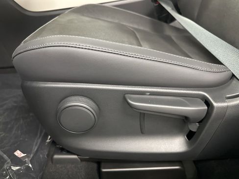 New 2026 MAZDA CX-5 Select AWD/4WD image 2