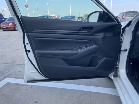 New 2025 Nissan Altima 2.5 S image 13