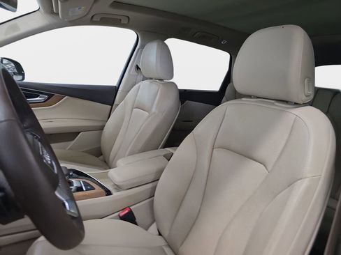 Used 2017 Audi Q7 3.0T Premium Plus w/ Premium Plus Package image 17