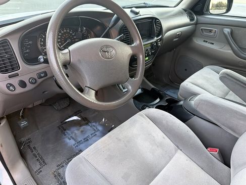 Used 2007 Toyota Sequoia SR5 image 10