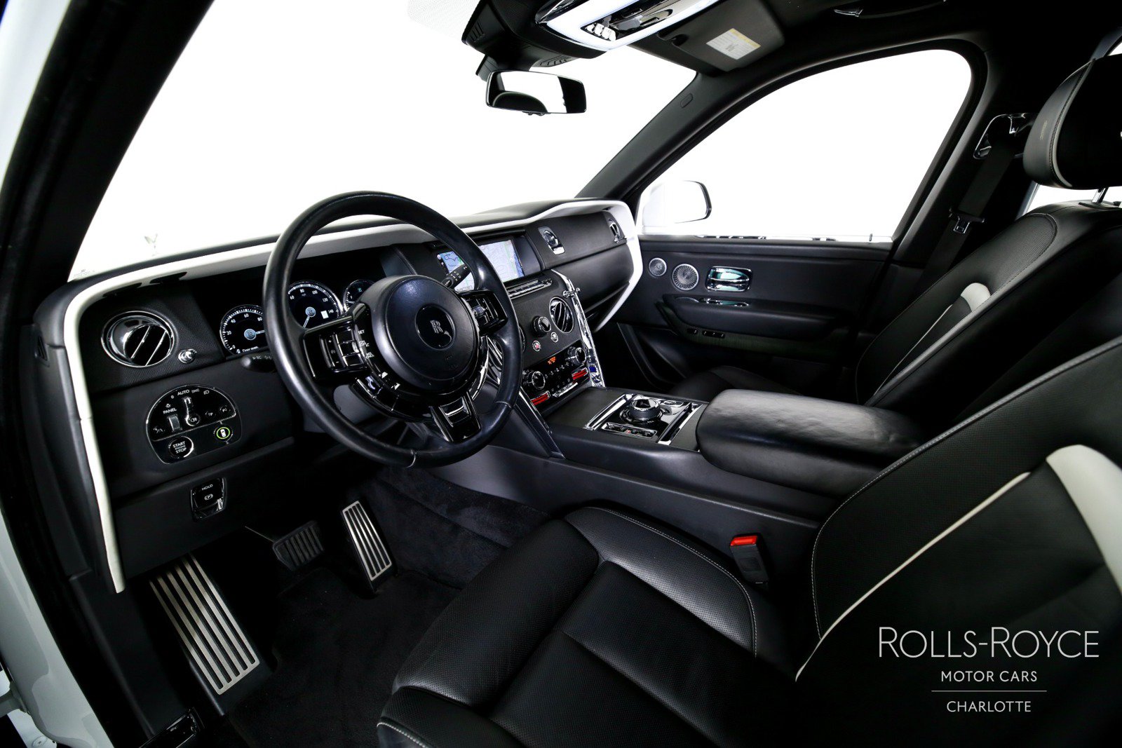 Used 2020 Rolls-Royce Cullinan AWD/4WD image 4