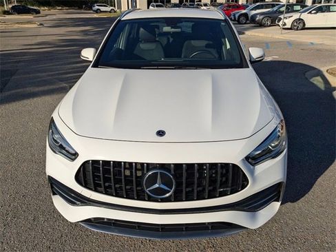Used 2022 Mercedes-Benz GLA 35 AMG 4MATIC image 4