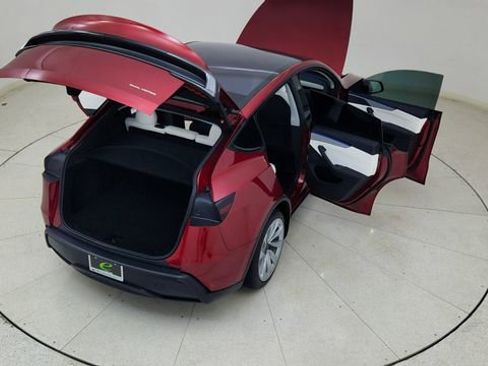 Used 2026 Tesla Model Y AWD image 85