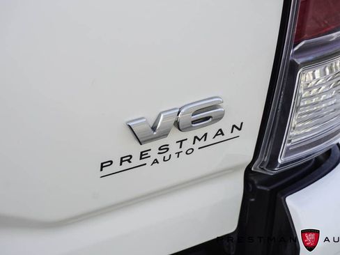 Used 2021 Toyota Tacoma TRD Off-Road w/ Technology Package image 7