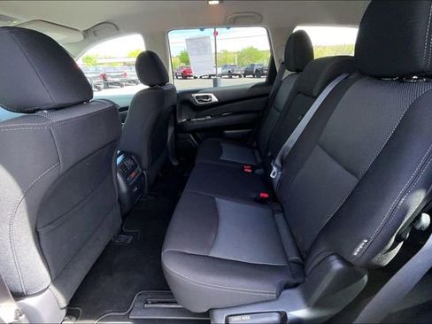 Used 2020 Nissan Pathfinder S AWD/4WD image 28