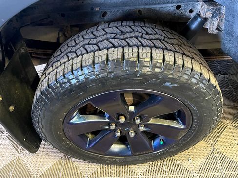 Used 2013 Ford F150 FX4 w/ Luxury Equipment Group image 17