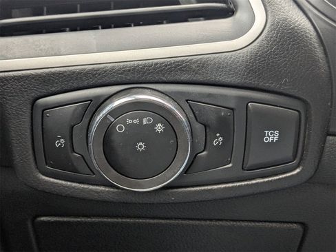 Used 2023 Ford Edge SEL image 25