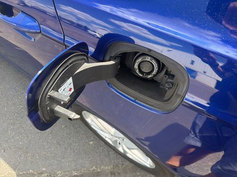 Used 2015 Ford Fusion SE FWD image 47