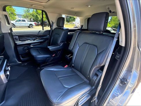 Used 2019 Ford Expedition Platinum AWD/4WD image 21