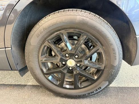 Used 2022 Chevrolet Equinox LT FWD image 13