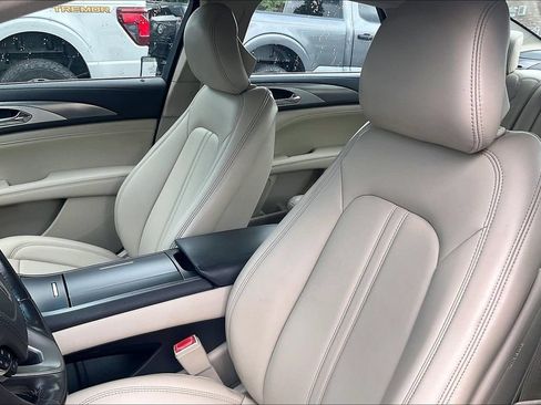 Used 2019 Lincoln MKZ Premiere FWD image 23