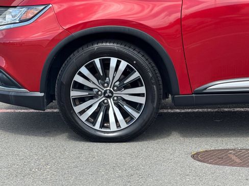 Used 2019 Mitsubishi Outlander SE FWD image 12