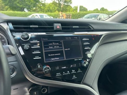 Used 2020 Toyota Camry XSE FWD image 23