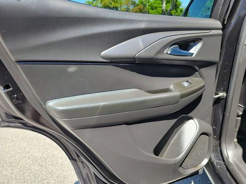 Used 2021 Chevrolet TrailBlazer LT w/ Convenience Package image 10