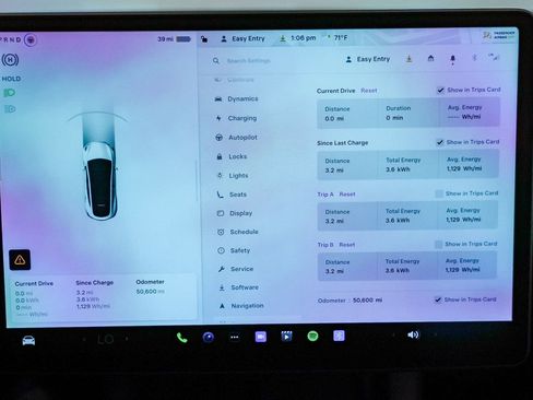 Used 2022 Tesla Model Y Performance AWD/4WD image 23