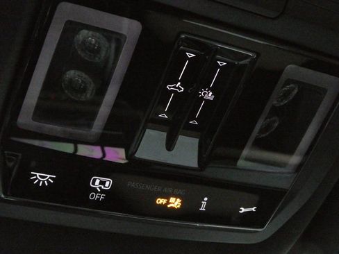 New 2026 Volkswagen Atlas Cross Sport SE AWD/4WD image 18