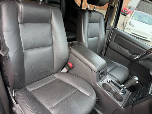 Used 2010 Ford Explorer Sport Trac Limited image 9